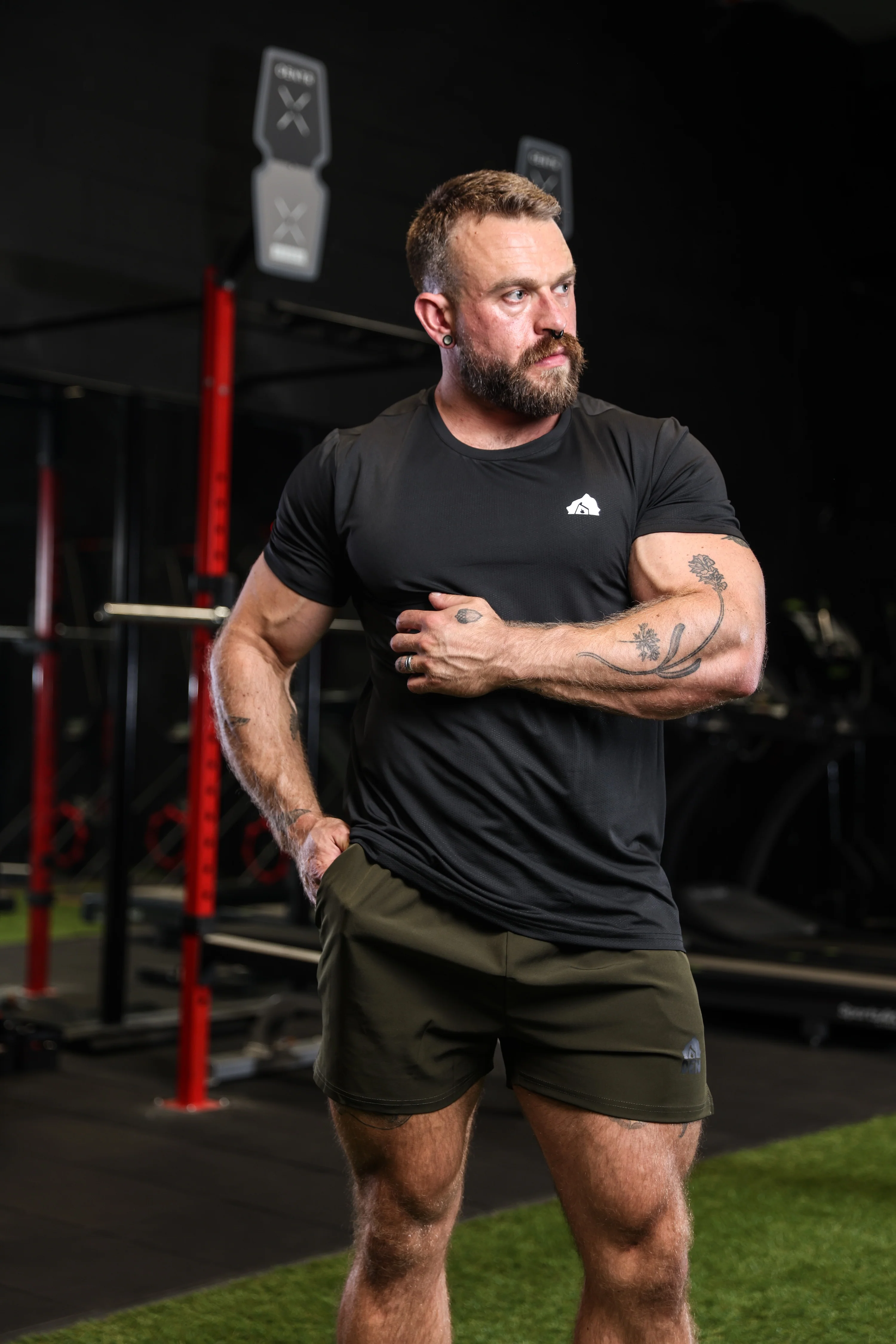 DEN X Bear Trainer Gym Tee - Black - Image 3